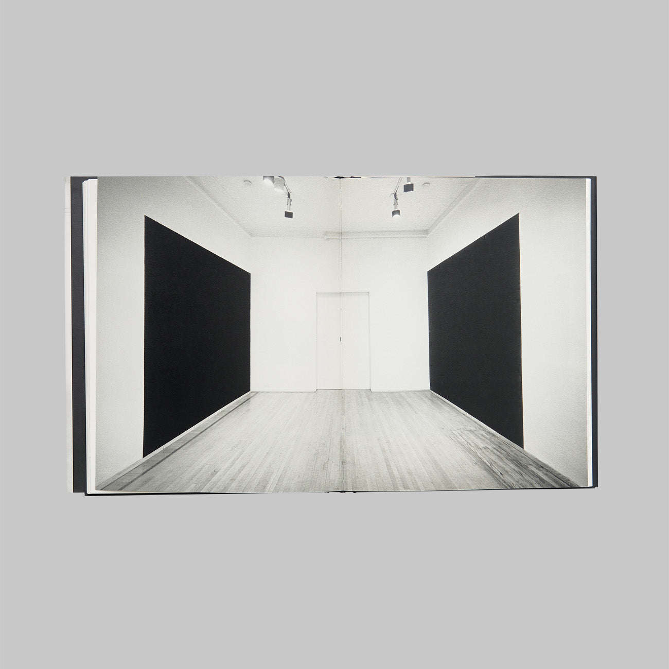 RICHARD SERRA DRAWING: A RETROSPECTIVE / Richard Serra